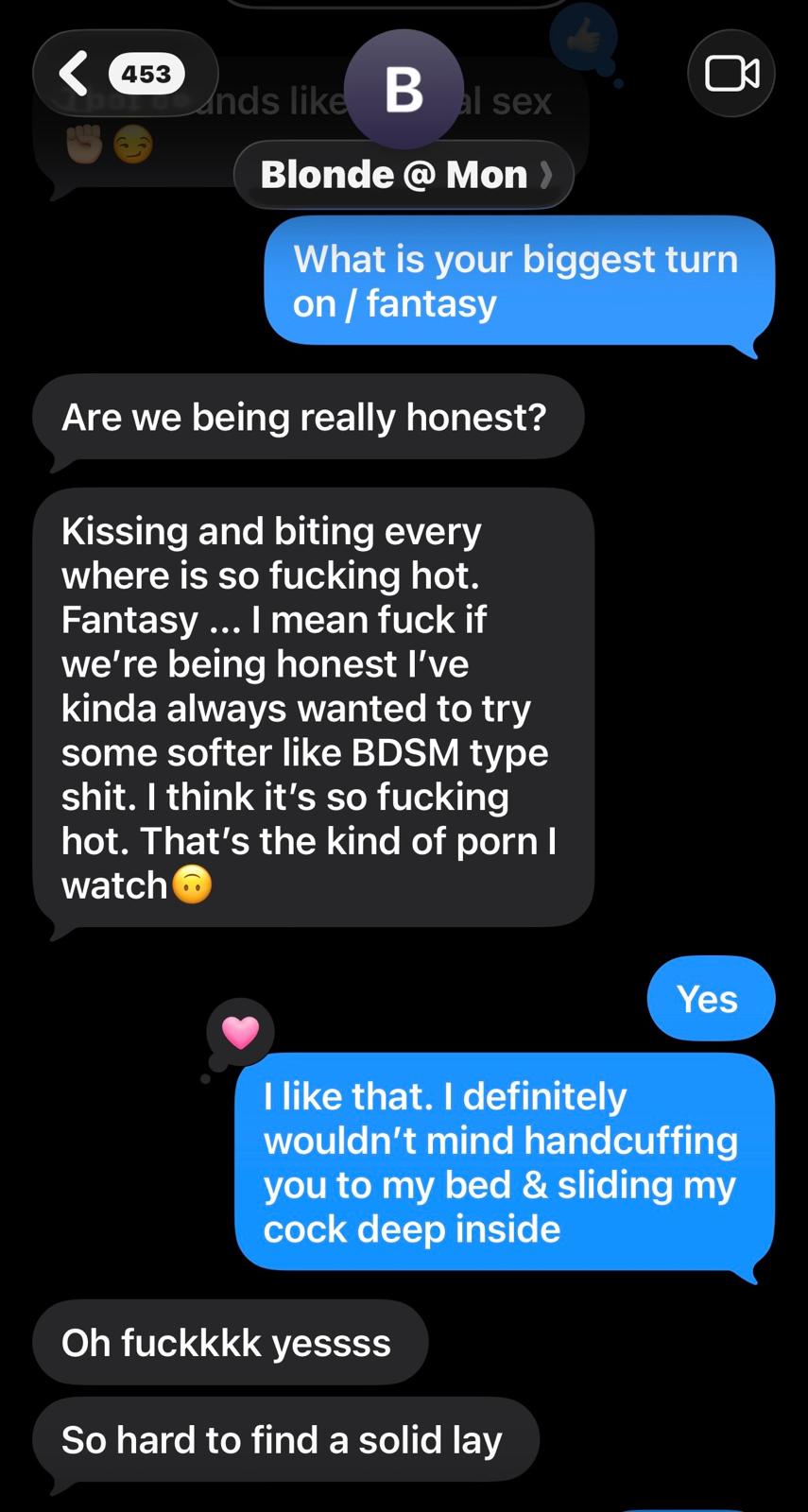 example of flirty question to ask a girl over text conversation